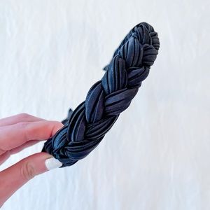 BLACK BRAIDED HEADBAND